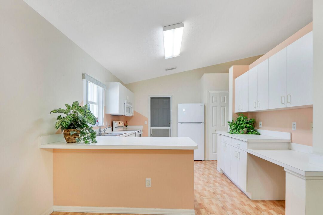 For Sale: $177,000 (2 beds, 2 baths, 1530 Square Feet)