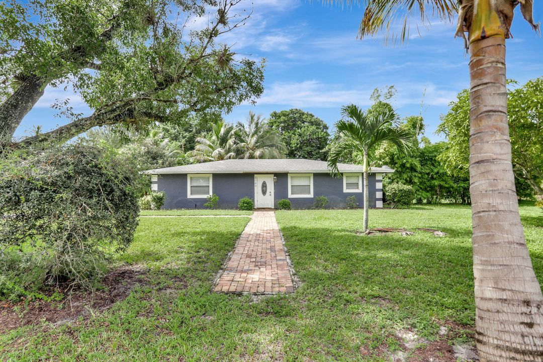 Active With Contract: $749,999 (3 beds, 2 baths, 1500 Square Feet)