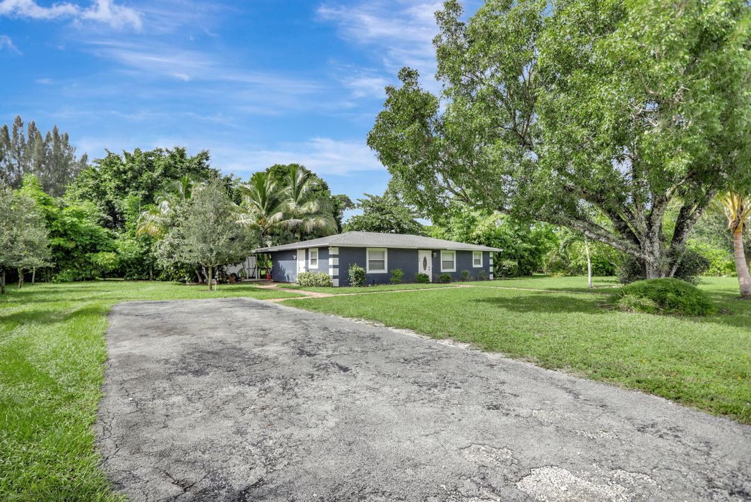 Active With Contract: $749,999 (3 beds, 2 baths, 1500 Square Feet)