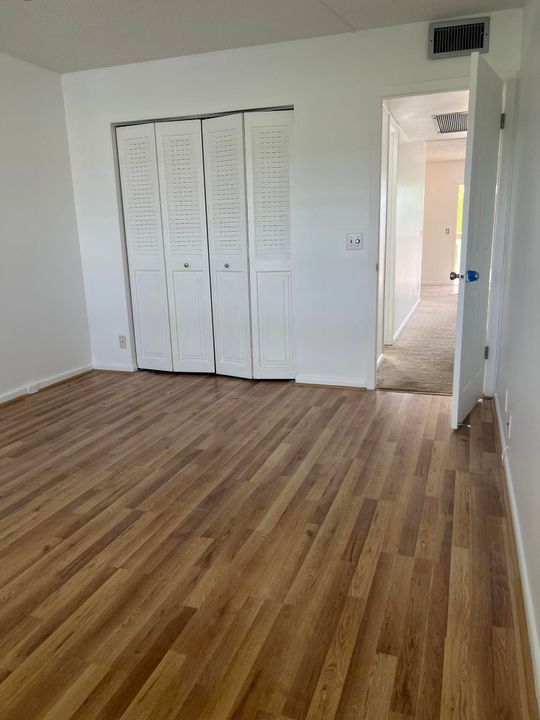 For Rent: $1,750 (2 beds, 1 baths, 861 Square Feet)