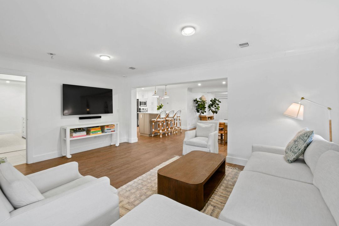 For Sale: $3,450,000 (3 beds, 2 baths, 2030 Square Feet)