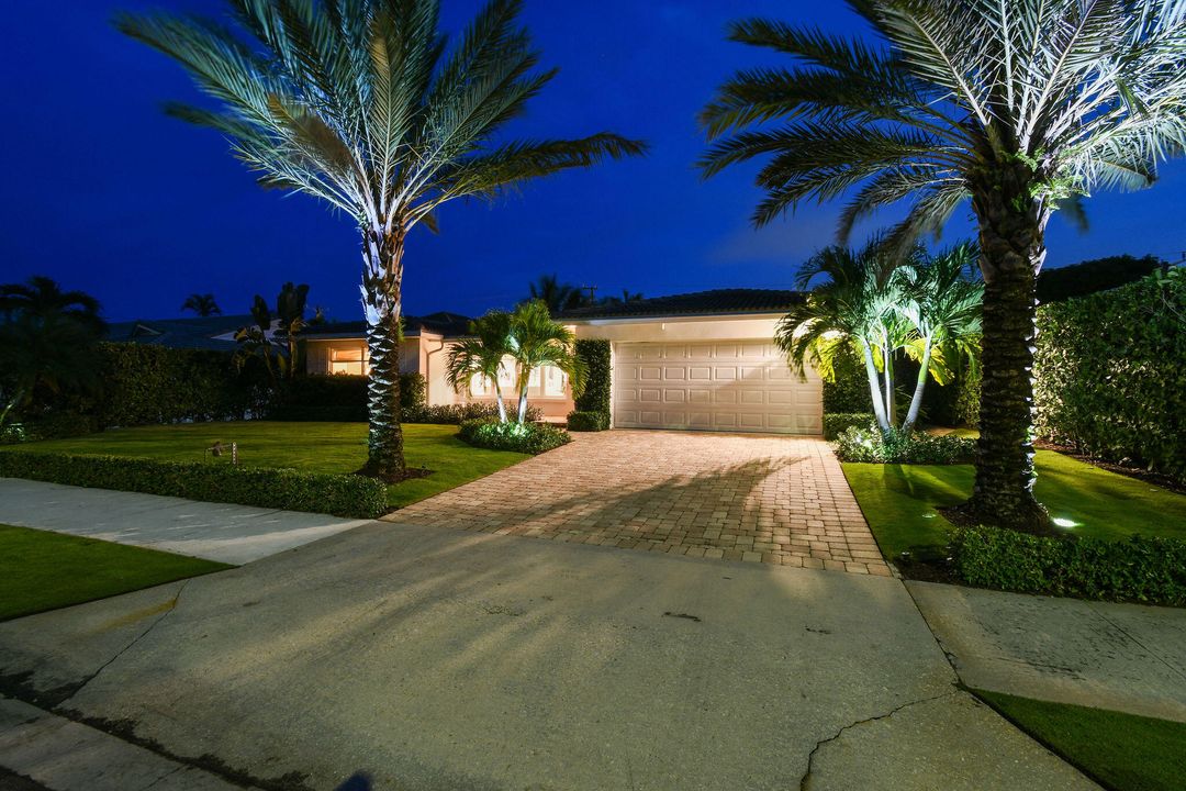 For Sale: $3,450,000 (3 beds, 2 baths, 2030 Square Feet)