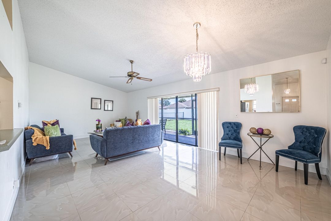 Active With Contract: $440,000 (3 beds, 2 baths, 1301 Square Feet)