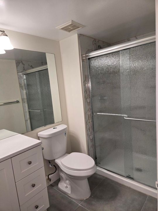 For Rent: $2,100 (2 beds, 2 baths, 1003 Square Feet)