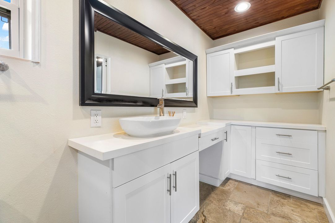 Active With Contract: $1,375,000 (3 beds, 2 baths, 2173 Square Feet)