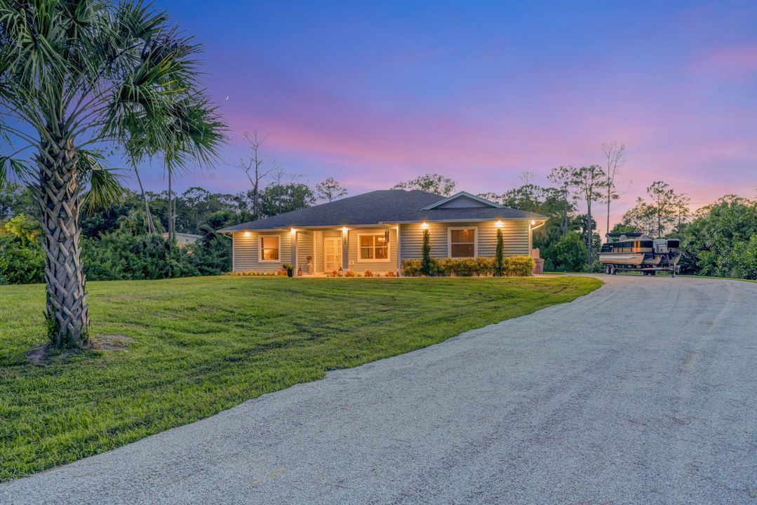 Active With Contract: $1,164,300 (4 beds, 3 baths, 2702 Square Feet)