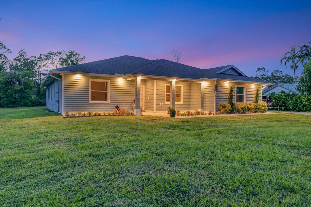 Active With Contract: $1,164,300 (4 beds, 3 baths, 2702 Square Feet)