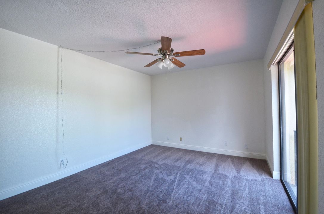 Active With Contract: $2,200 (2 beds, 2 baths, 1232 Square Feet)