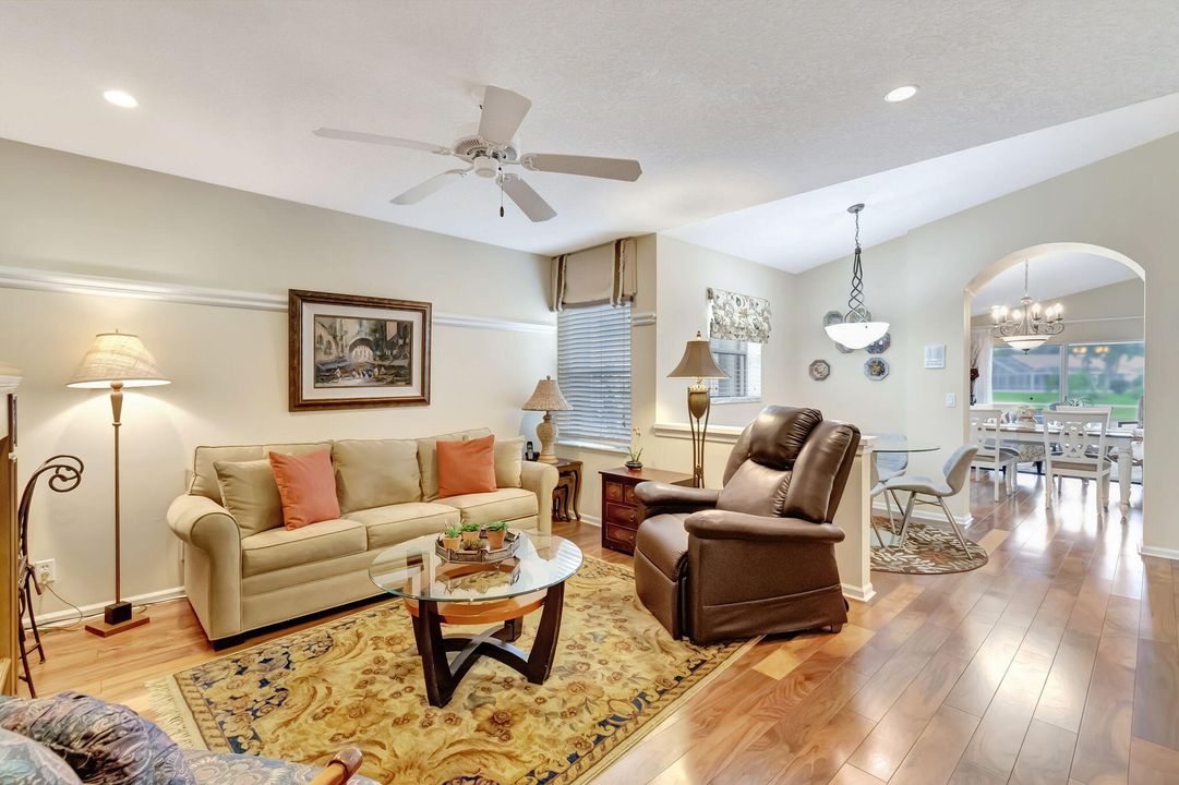 For Sale: $489,900 (3 beds, 2 baths, 1595 Square Feet)