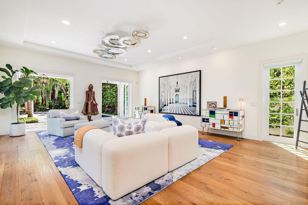 For Sale: $6,495,000 (4 beds, 4 baths, 4686 Square Feet)