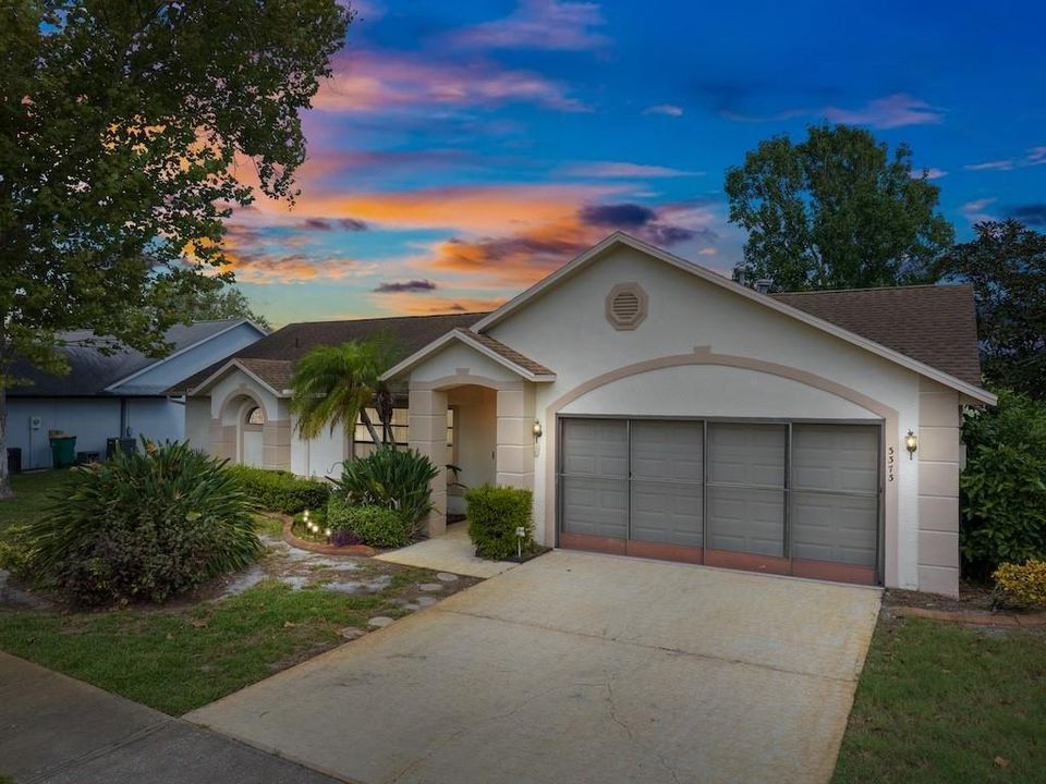 For Sale: $400,000 (3 beds, 2 baths, 1676 Square Feet)