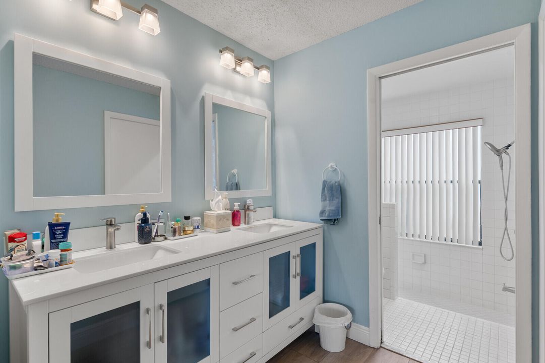 For Sale: $409,000 (2 beds, 2 baths, 2043 Square Feet)