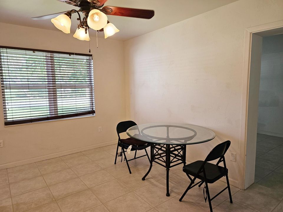 For Sale: $354,900 (3 beds, 1 baths, 1080 Square Feet)