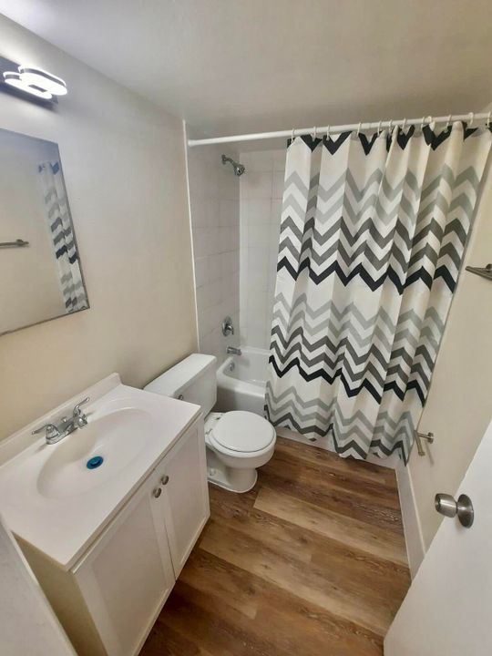 For Rent: $1,600 (1 beds, 1 baths, 614 Square Feet)