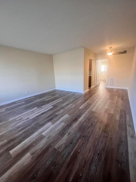 For Rent: $1,600 (1 beds, 1 baths, 614 Square Feet)