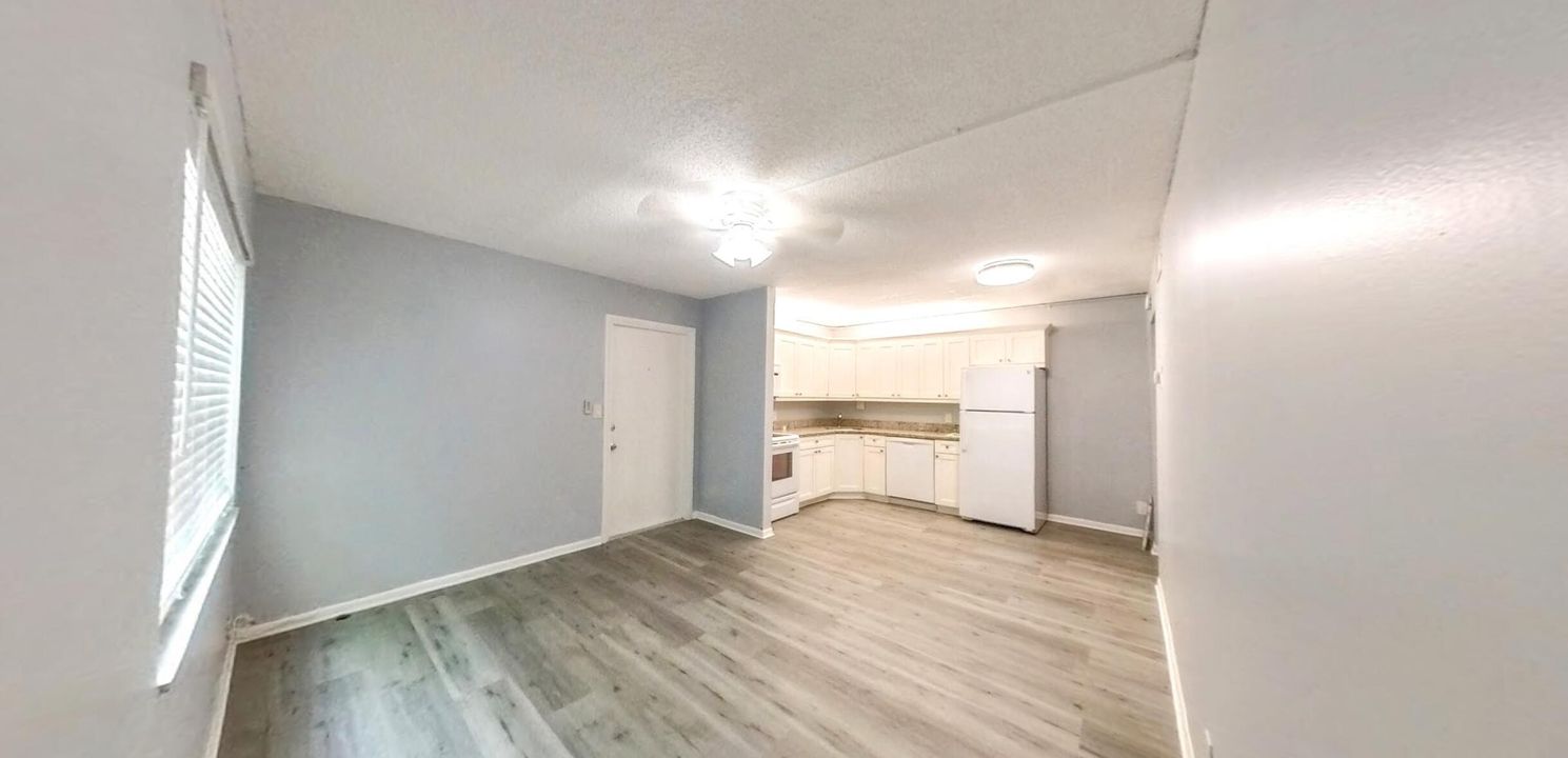 For Rent: $1,595 (1 beds, 1 baths, 573 Square Feet)