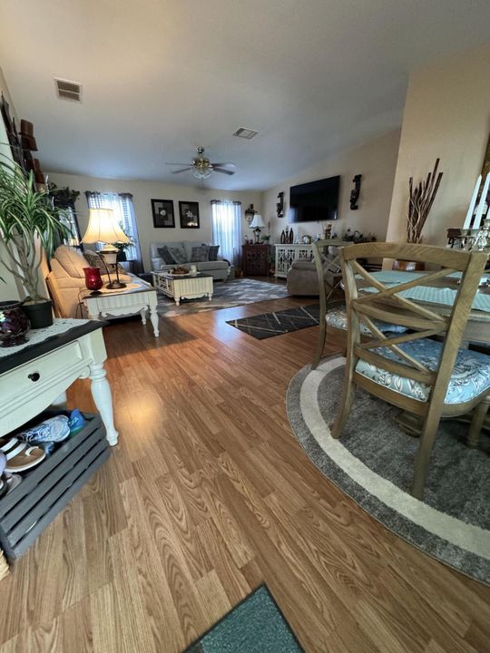 For Sale: $94,000 (2 beds, 2 baths, 1480 Square Feet)