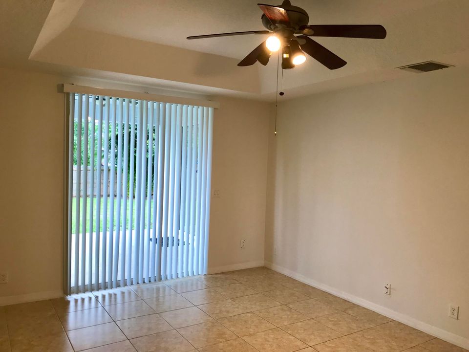 For Rent: $2,800 (3 beds, 2 baths, 1894 Square Feet)