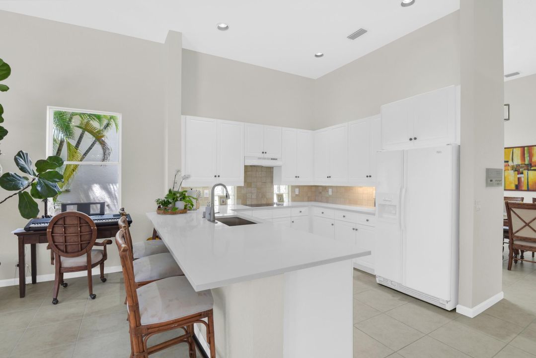 Active With Contract: $1,015,000 (4 beds, 3 baths, 2972 Square Feet)