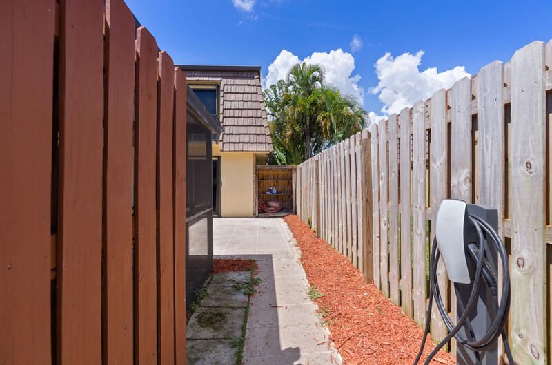 For Sale: $349,900 (3 beds, 2 baths, 1540 Square Feet)