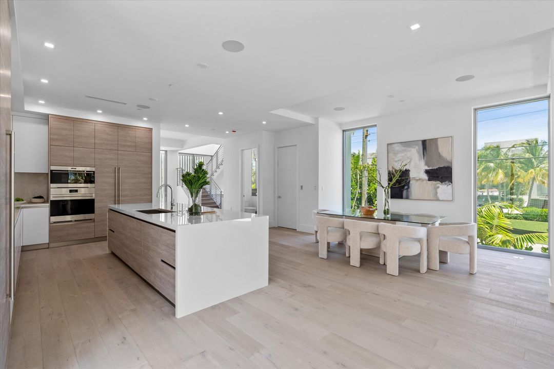 For Sale: $4,745,000 (4 beds, 4 baths, 3929 Square Feet)