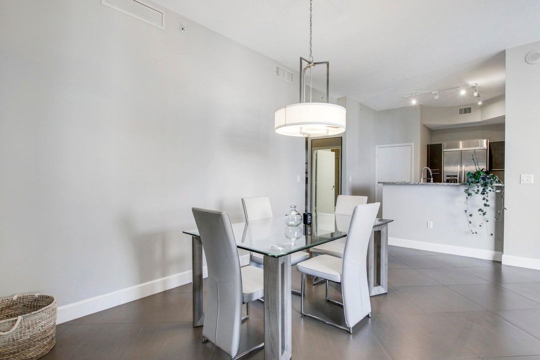 For Sale: $1,150,000 (2 beds, 2 baths, 1694 Square Feet)