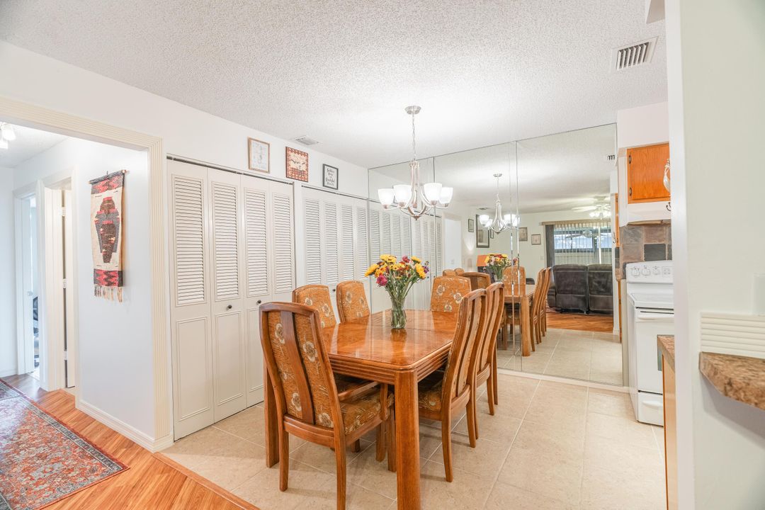 For Sale: $229,900 (2 beds, 2 baths, 1037 Square Feet)