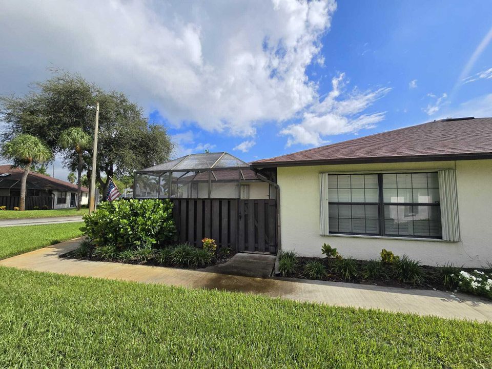 For Sale: $285,000 (3 beds, 2 baths, 1480 Square Feet)