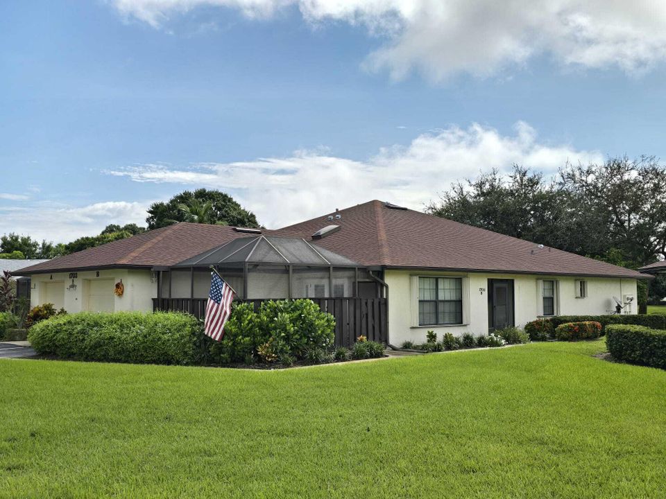 For Sale: $285,000 (3 beds, 2 baths, 1480 Square Feet)