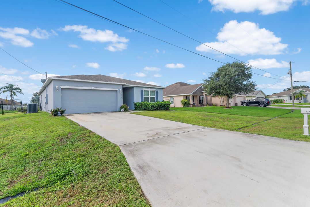 For Sale: $422,000 (4 beds, 2 baths, 1874 Square Feet)