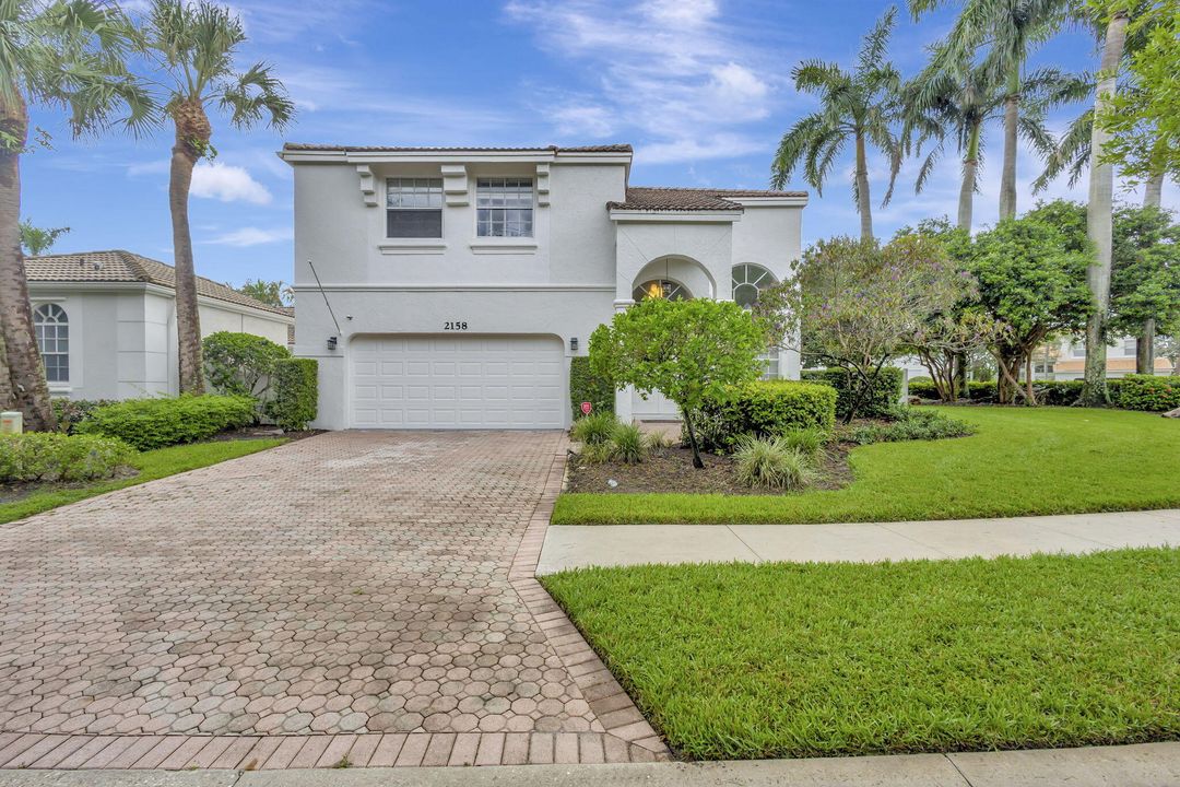 For Sale: $849,900 (4 beds, 2 baths, 2762 Square Feet)