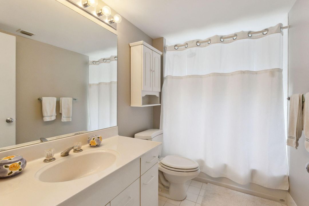 Active With Contract: $4,100 (2 beds, 2 baths, 1870 Square Feet)