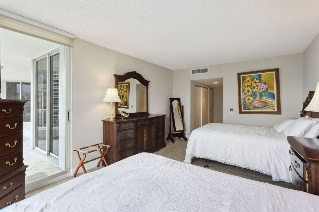 Active With Contract: $4,100 (2 beds, 2 baths, 1870 Square Feet)