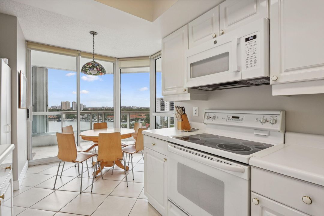 Active With Contract: $4,100 (2 beds, 2 baths, 1870 Square Feet)