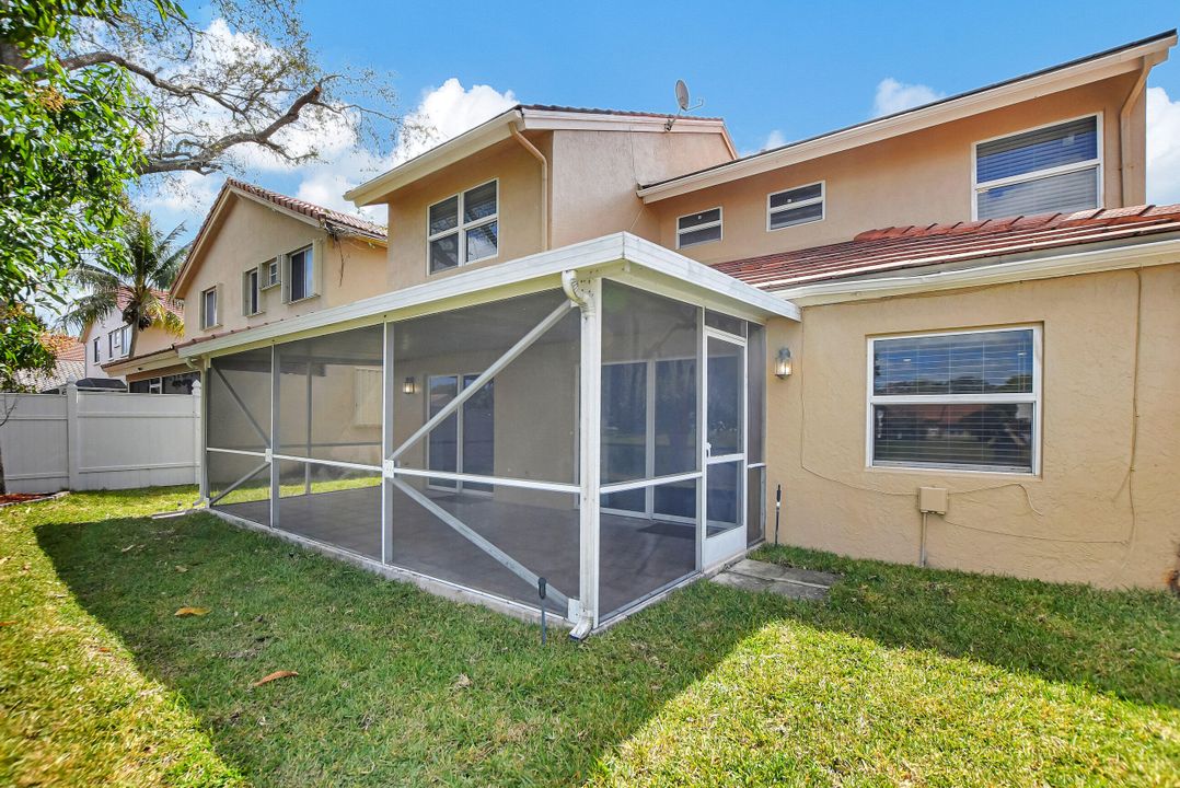 For Sale: $750,000 (4 beds, 2 baths, 2175 Square Feet)