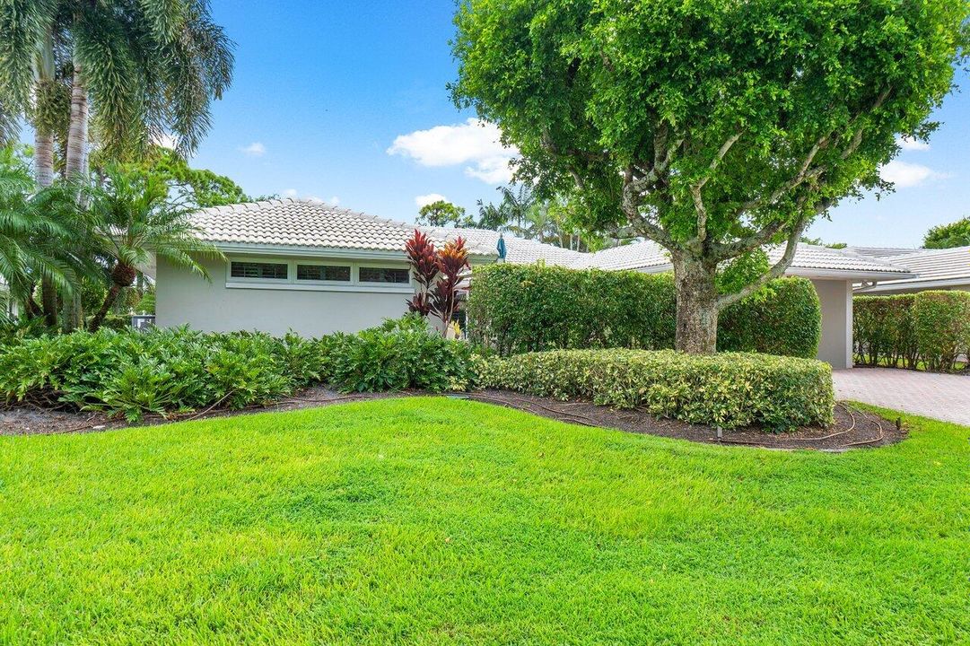 For Sale: $1,350,000 (3 beds, 2 baths, 2314 Square Feet)