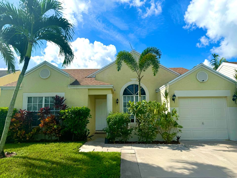 For Sale: $519,000 (3 beds, 2 baths, 1530 Square Feet)