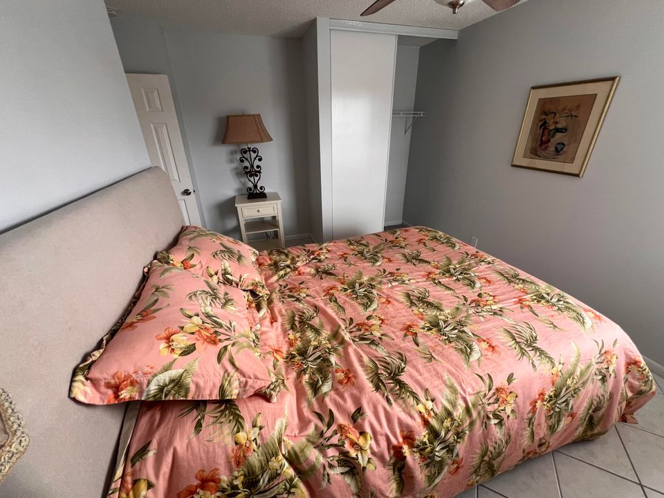 For Rent: $3,000 (3 beds, 2 baths, 1098 Square Feet)