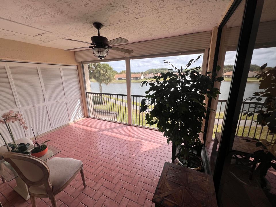 For Rent: $3,000 (3 beds, 2 baths, 1098 Square Feet)