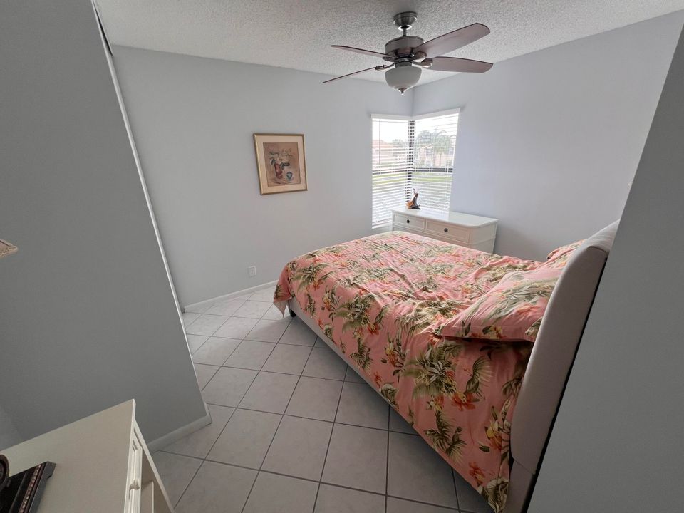 For Rent: $3,000 (3 beds, 2 baths, 1098 Square Feet)