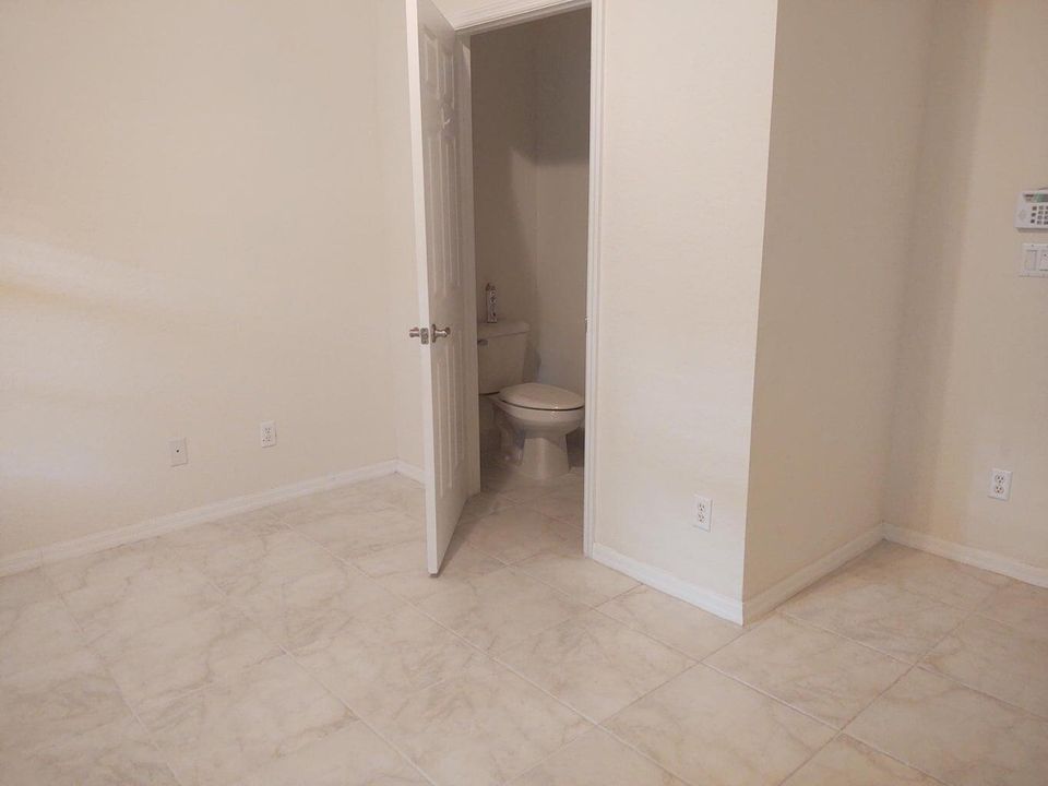 For Sale: $437,500 (2 beds, 2 baths, 1542 Square Feet)