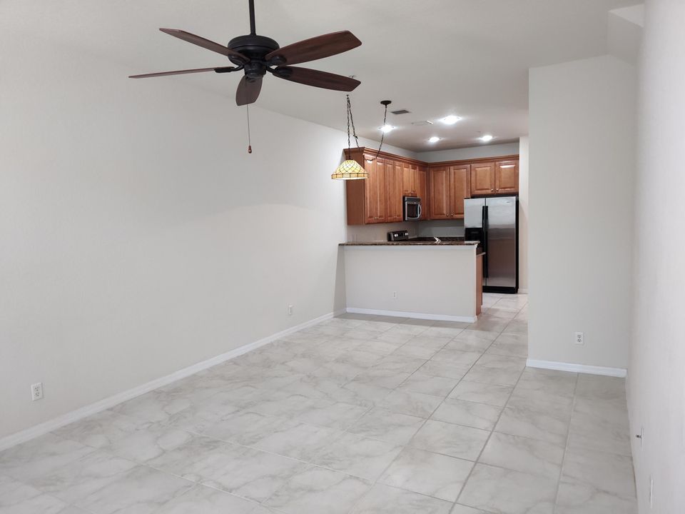 For Sale: $437,500 (2 beds, 2 baths, 1542 Square Feet)