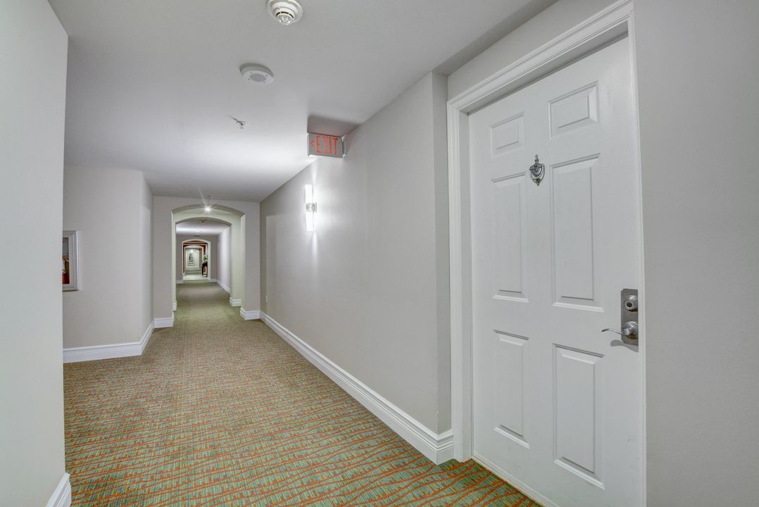 Active With Contract: $2,750 (2 beds, 2 baths, 1066 Square Feet)