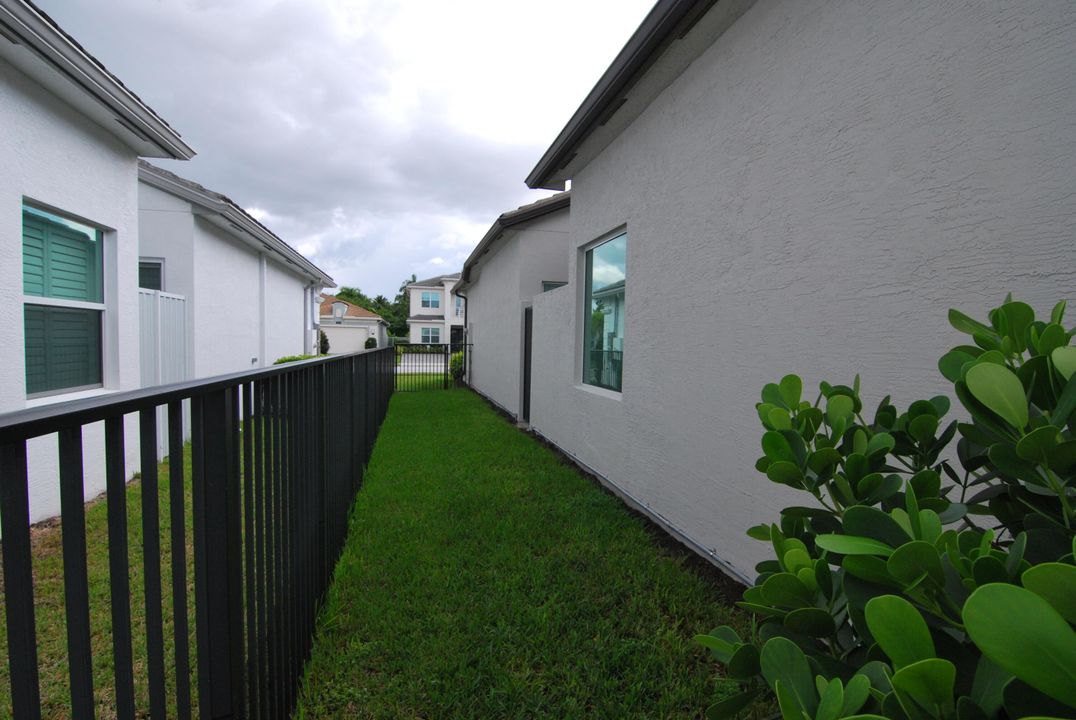 For Sale: $1,500,000 (3 beds, 3 baths, 2679 Square Feet)