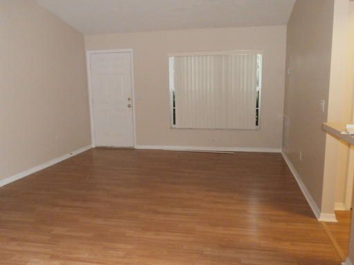 For Rent: $2,300 (3 beds, 2 baths, 1594 Square Feet)