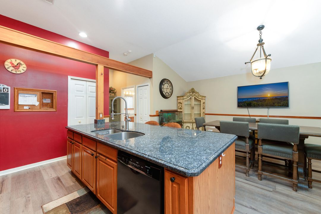 For Sale: $489,000 (4 beds, 2 baths, 2088 Square Feet)