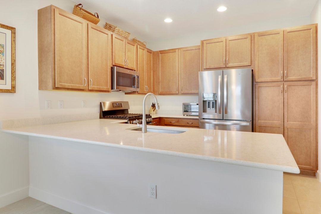 For Sale: $449,000 (2 beds, 2 baths, 1508 Square Feet)