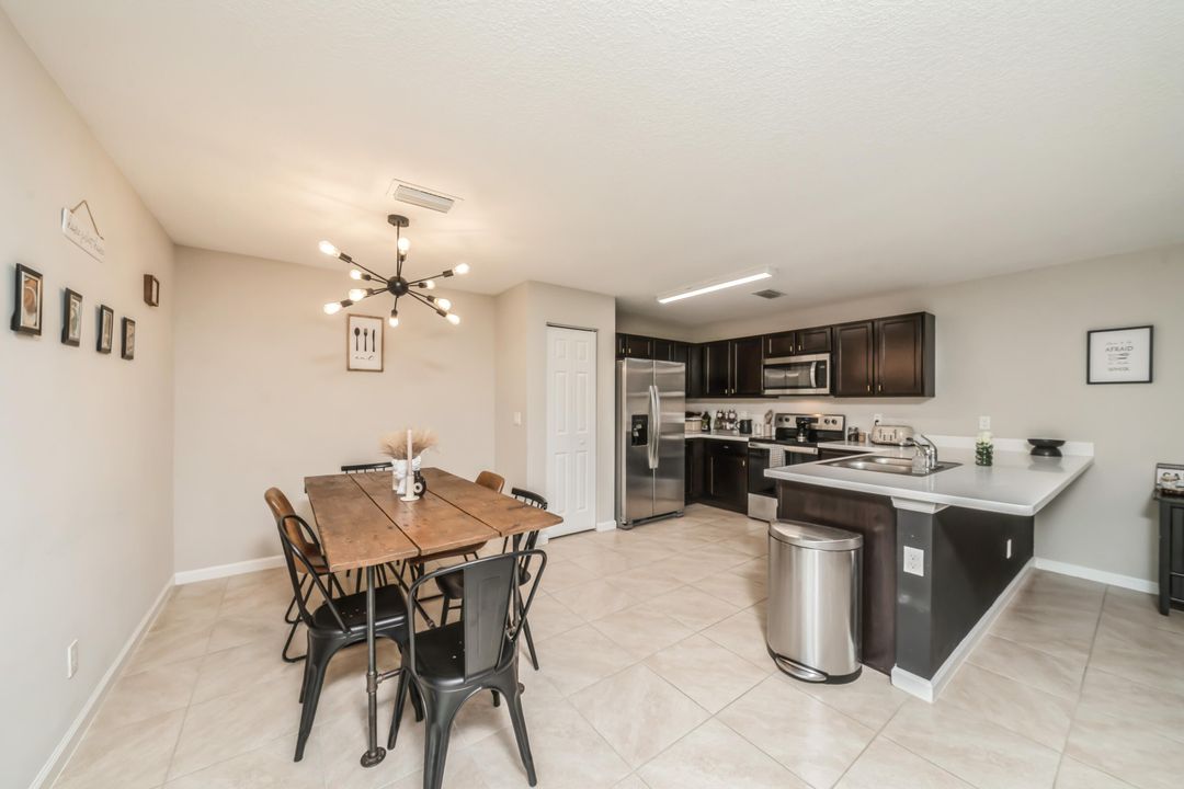 For Sale: $449,000 (4 beds, 2 baths, 1728 Square Feet)