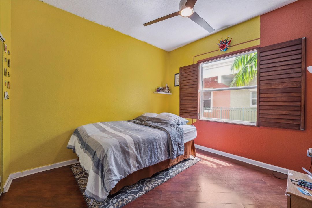 For Sale: $295,000 (3 beds, 2 baths, 1638 Square Feet)