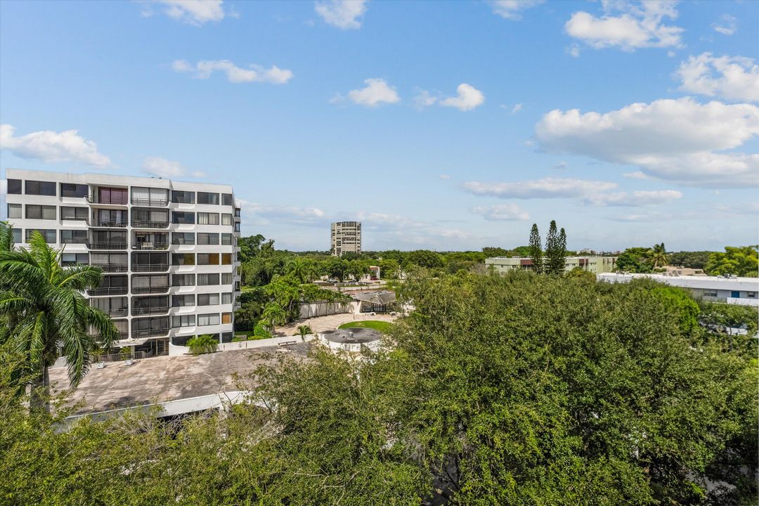 For Sale: $295,000 (3 beds, 2 baths, 1638 Square Feet)